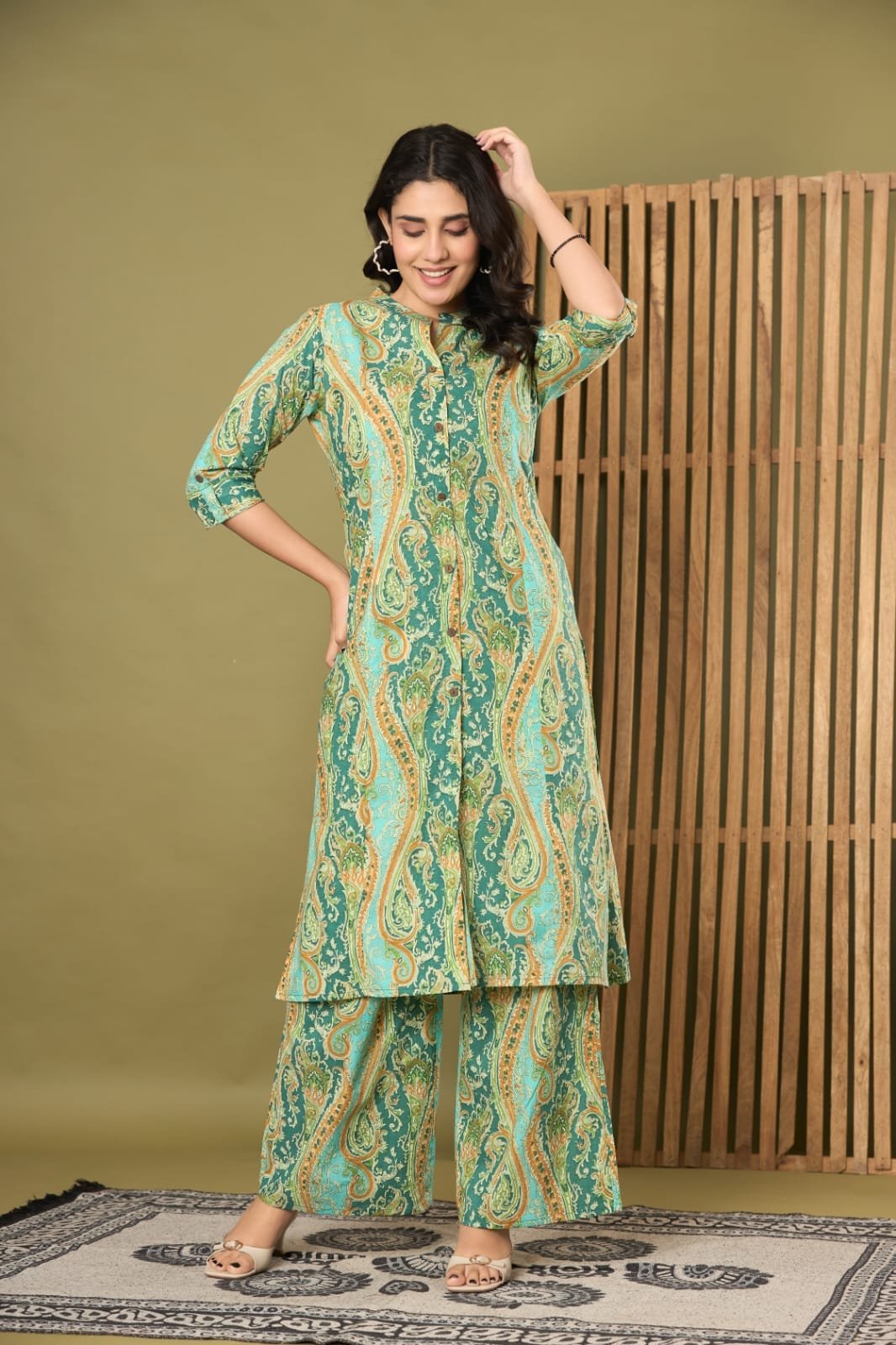 Paisley Printed Cotton Long Tunic Co-Ord Set with Side Pockets | The Kurti Shop view 3
