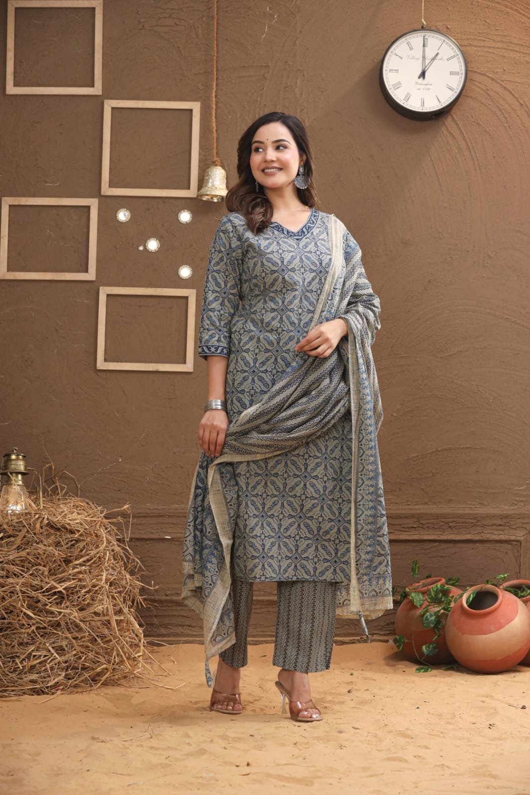 The Khurti Shop Printed Cotton Straight Kurti with Straight Pants and Printed Dupatta Set view 3