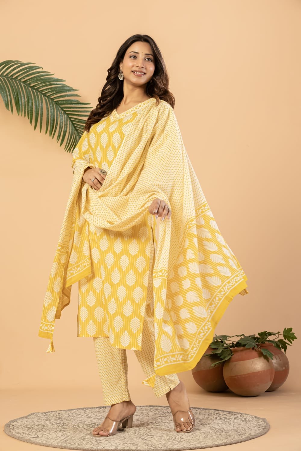 Women Pure Cotton Leaf Printed Straight Kurta Set with Pants | The Kurti Shop view 4