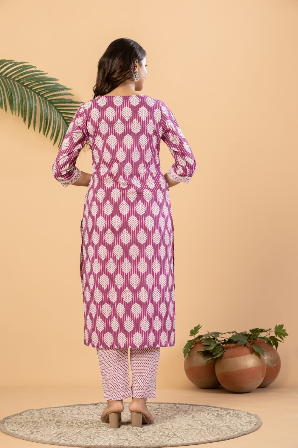 Women Pure Cotton Leaf Printed Straight Kurta Set with Pants | The Kurti Shop view 2