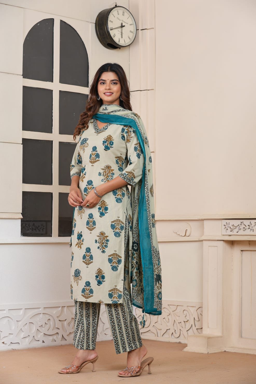 Women’s Printed Straight Kurta Pant Dupatta Set view 6