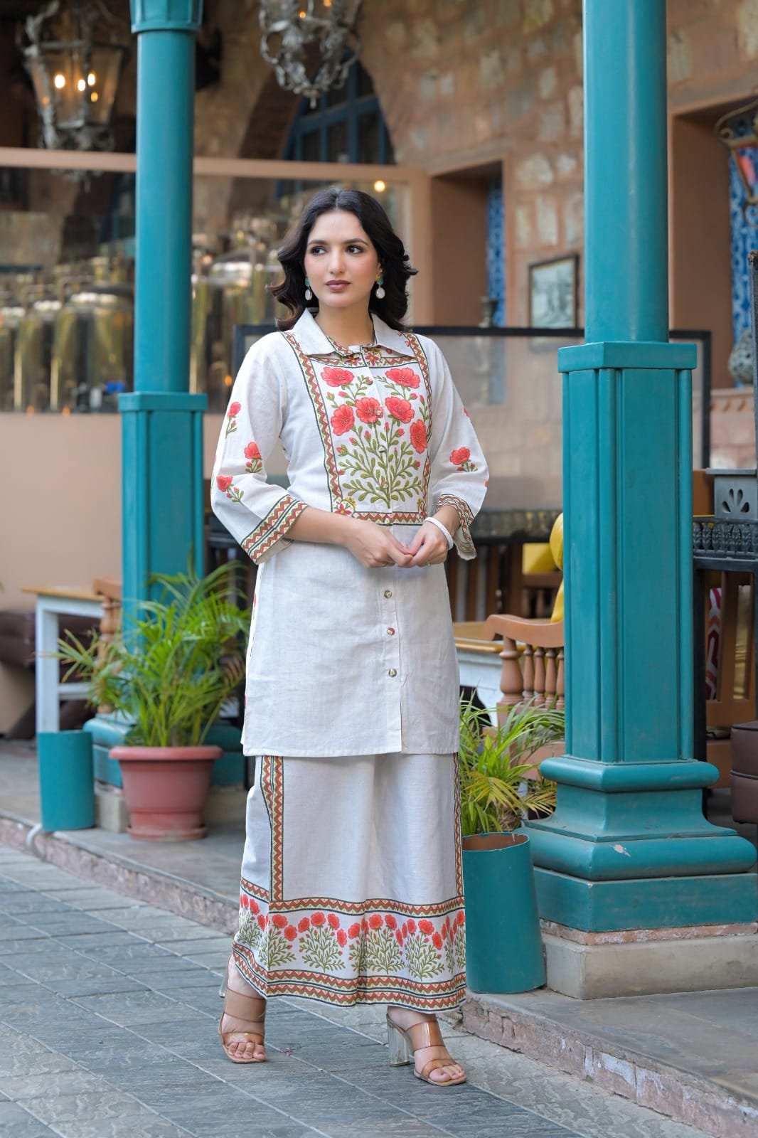 Women’s White Floral Embroidered Kurta Pant Set | 2 Piece Ethnic Wear view 3