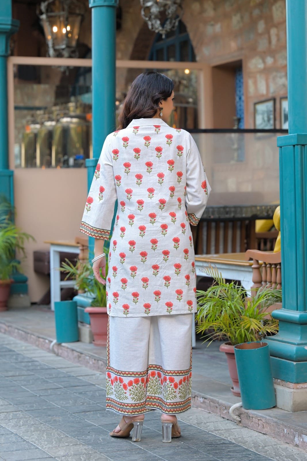 Women’s White Floral Embroidered Kurta Pant Set | 2 Piece Ethnic Wear view 4